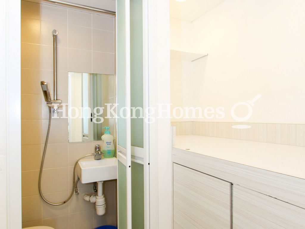 Maid's Room and Washroom — The Harbourside - Tower 2, Tsim Sha Tsui