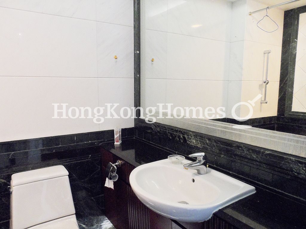Guest Bathroom — One Beacon Hill - Tower 16, Kowloon Tong