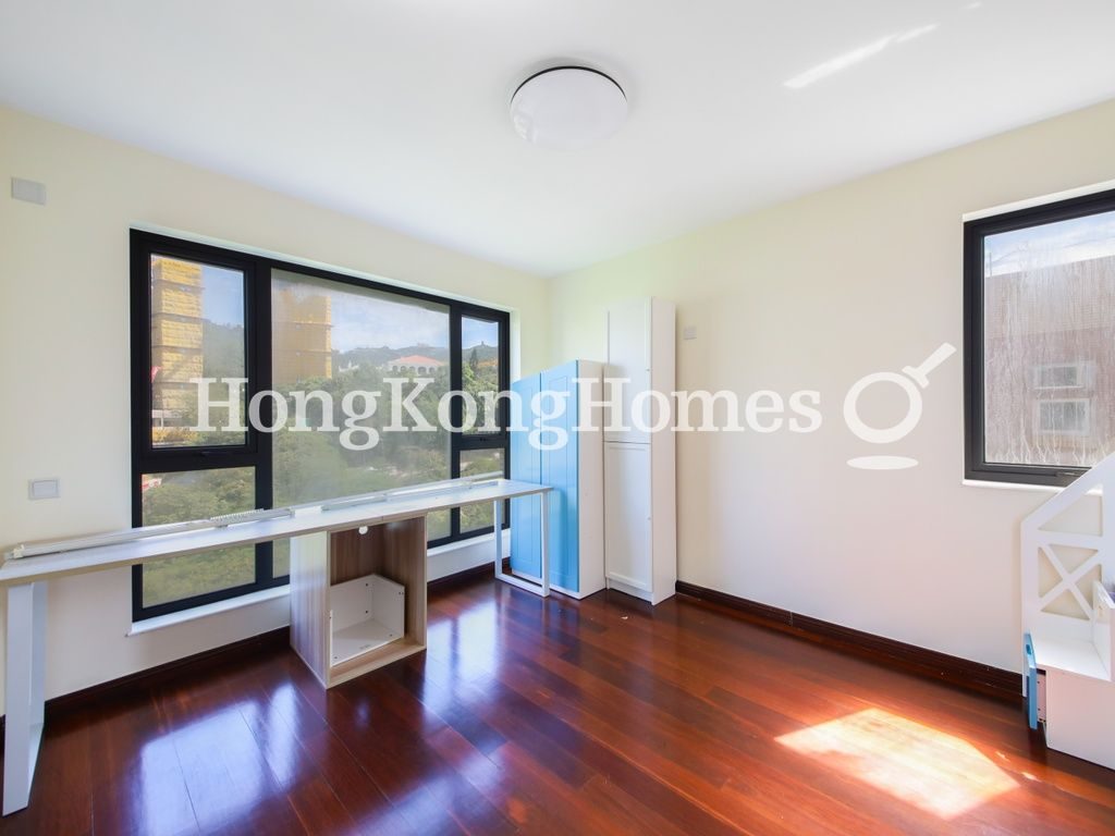 Third Bedroom — Baguio Villa - Block 21, Pokfulam