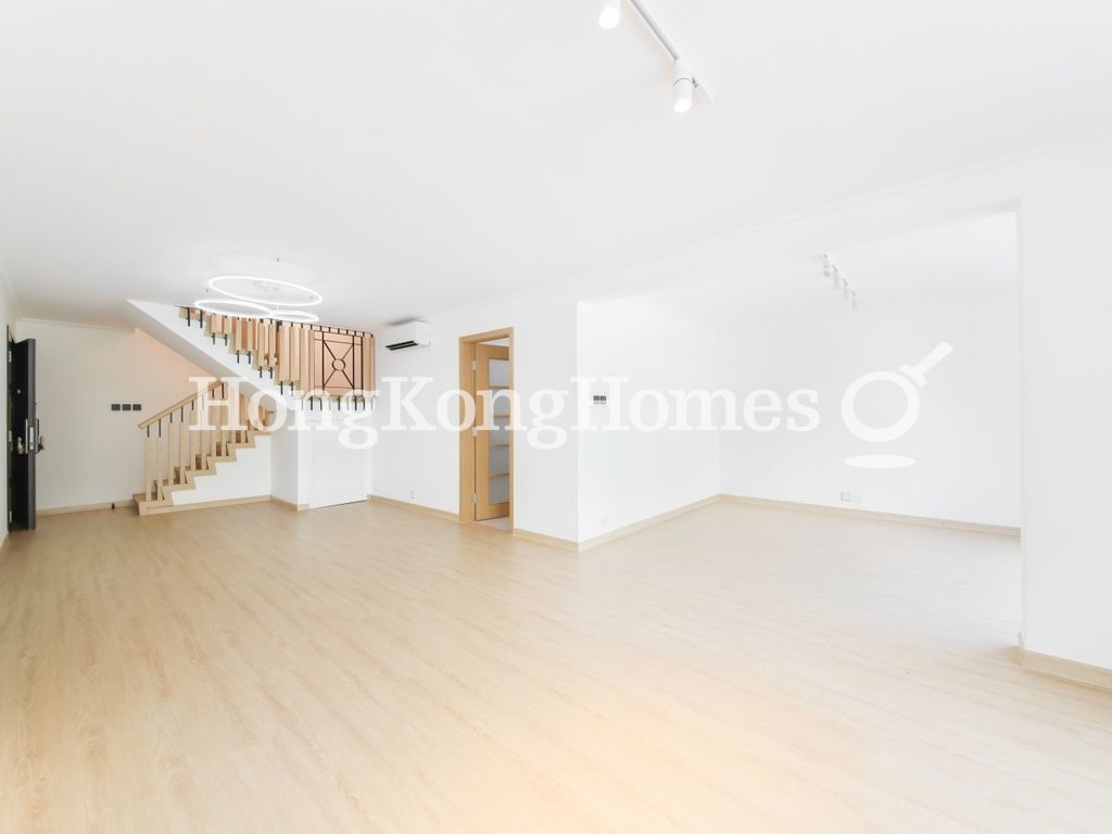 Living and Dining Room — Shouson Garden, Shouson Hill