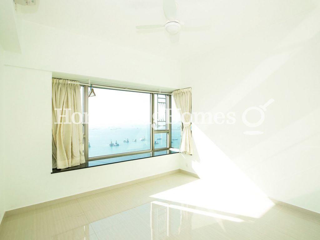 Master Bedroom — Sorrento Tower - 1, Tsim Sha Tsui