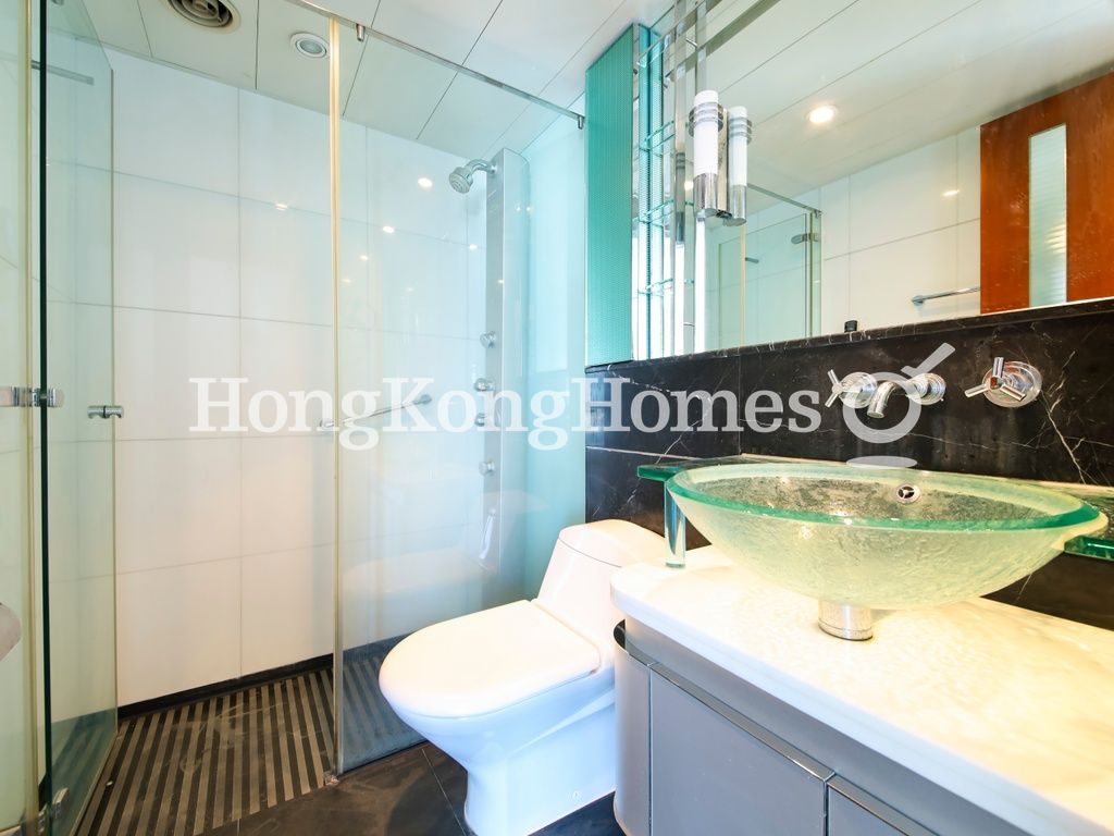 Guest Bathroom — The Harbourside - Tower 3, Tsim Sha Tsui