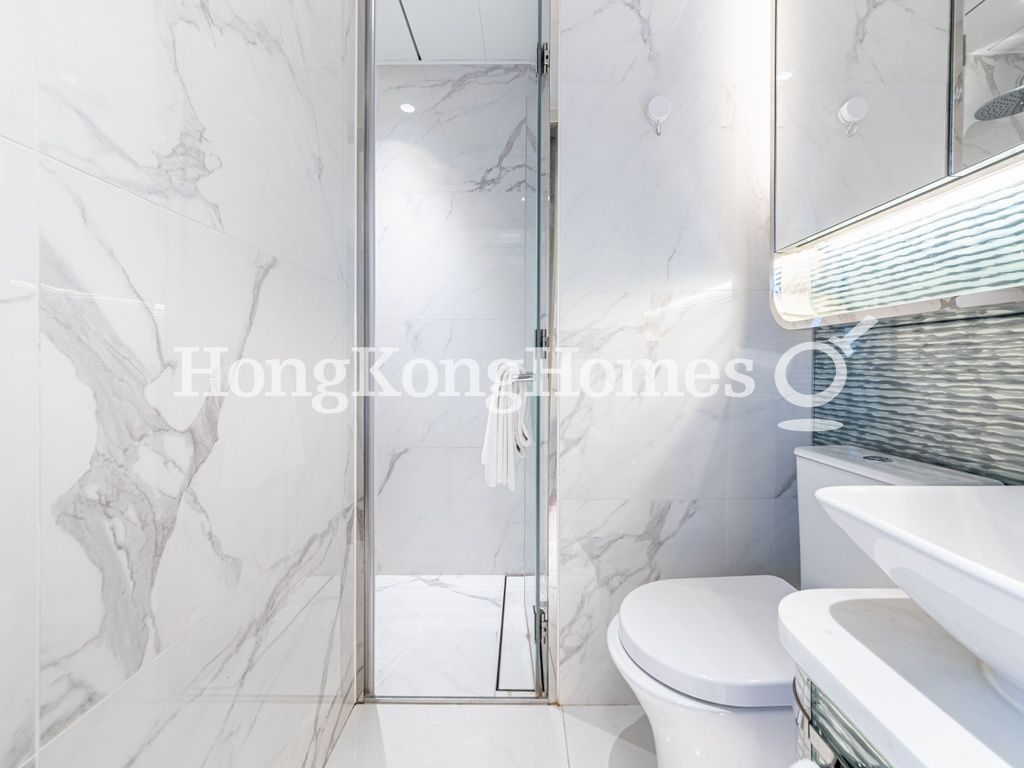Bathroom — The Queens, Sai Ying Pun