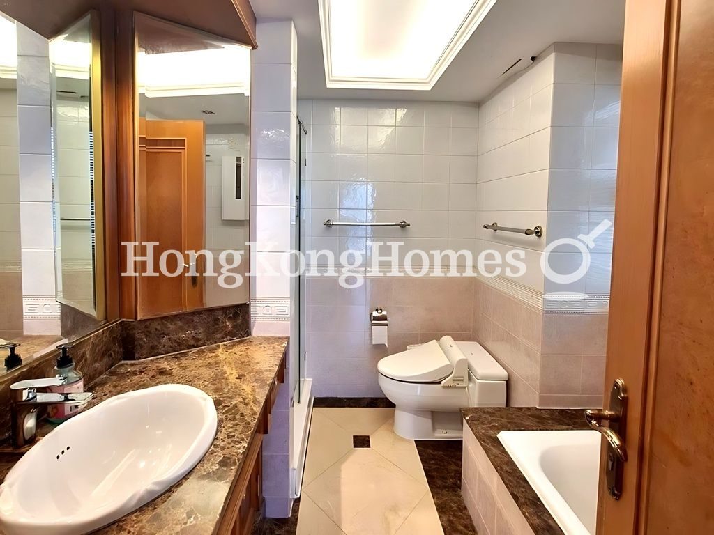Master Bedroom Ensuite — Kadoorie Hill Garden, Ho Man Tin / Waterloo Road