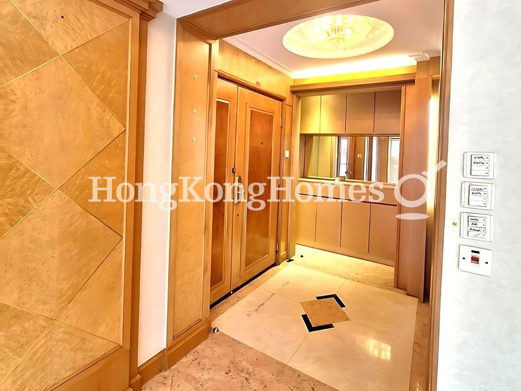 Entrance Hall — Kadoorie Hill Garden, Ho Man Tin / Waterloo Road