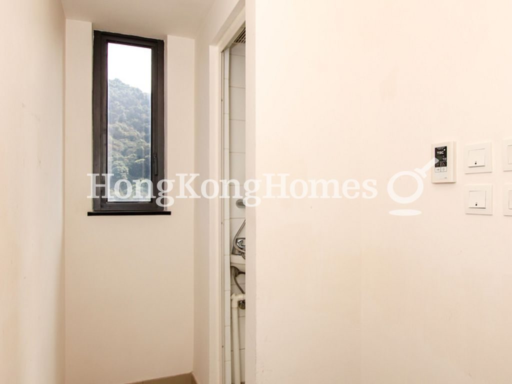 Maid's Room and Bathroom — The Pavilia Hill, North Point