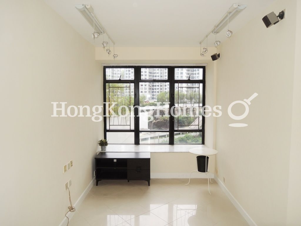 Living and Dining Room — Kornhill - Block R, Taikoo Shing