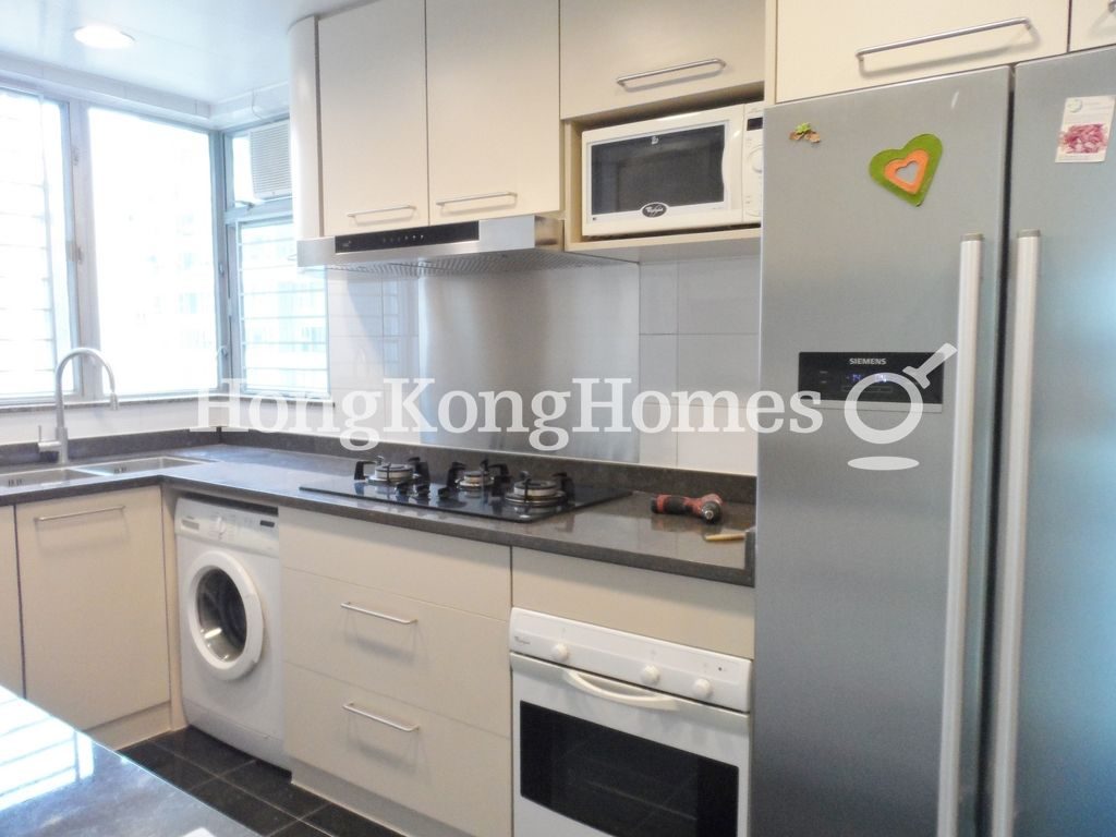 Kitchen — The Waterfront - Block 01, Tsim Sha Tsui