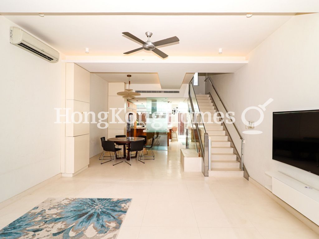 Living and Dining Room — Consort Rise, 3, Pokfulam