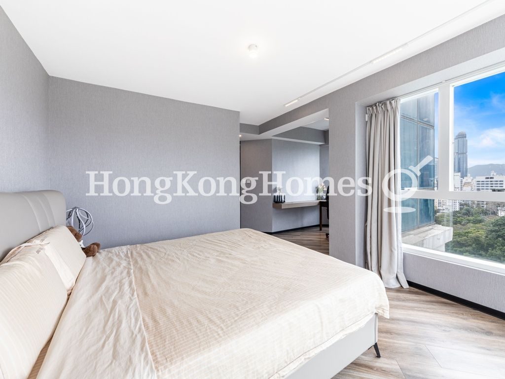 Master Bedroom — The Regalia - Block 2, Ho Man Tin / Waterloo Road