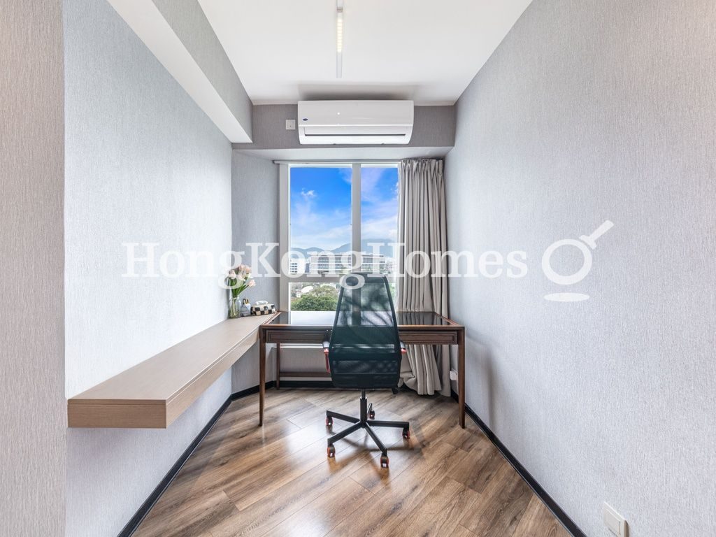 Study Nook in Master Bedroom — The Regalia - Block 2, Ho Man Tin / Waterloo Road