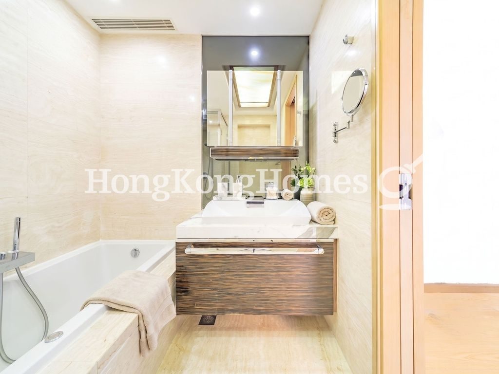 Master Bathroom — Marinella - Tower 1, Wong Chuk Hang
