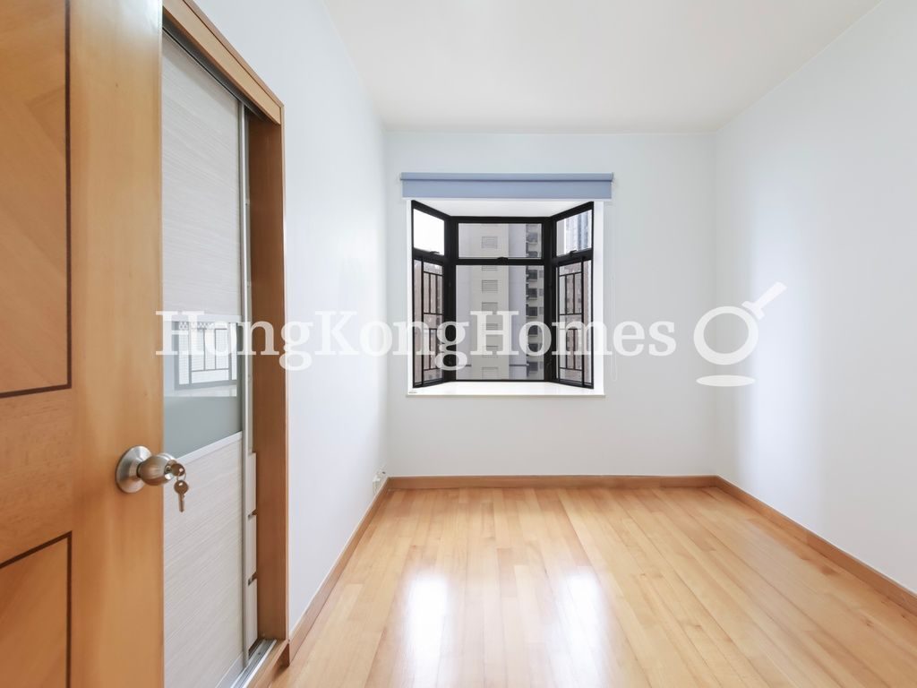 Third Bedroom — Elm Tree Towers - Block B, Jardine's Lookout