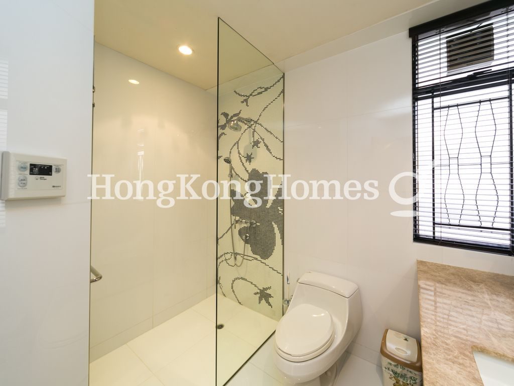 Master Bathroom — Park Mansions, Mid-levels Central