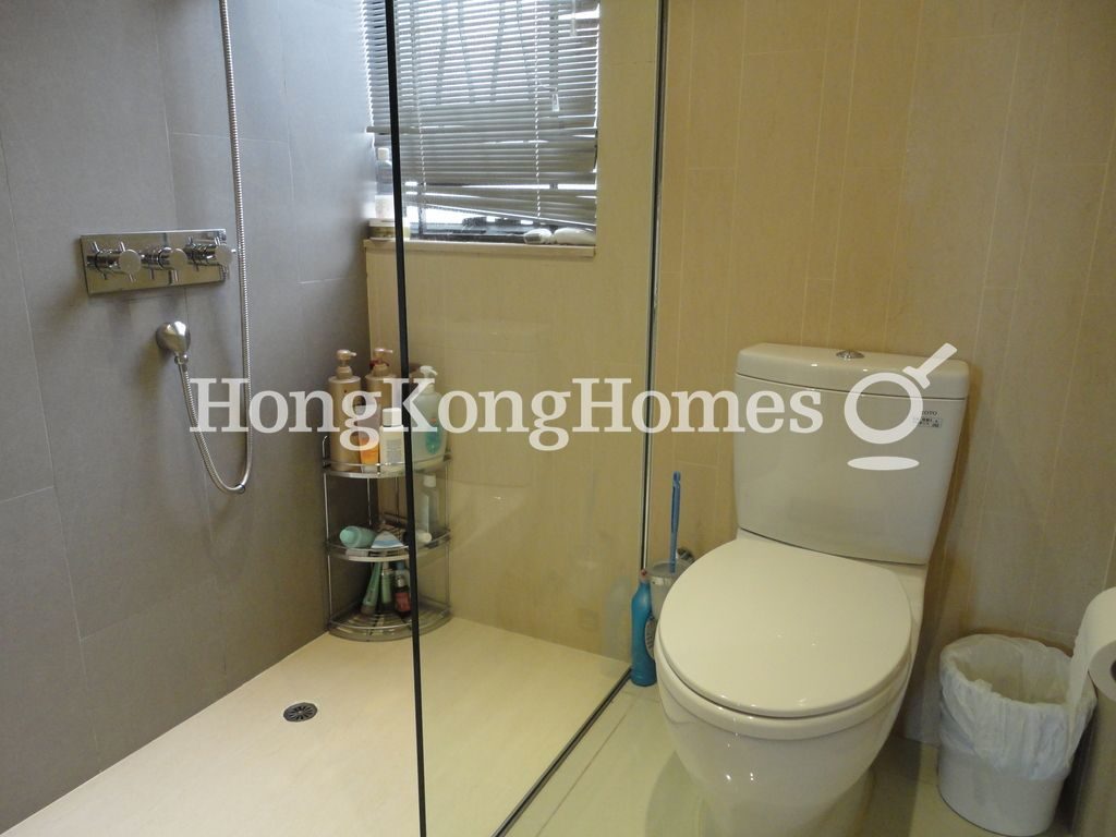 Guest Bathroom — Park Mansions, Mid-levels Central