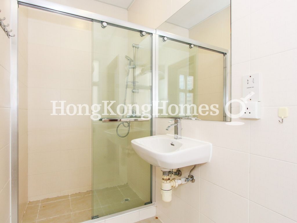 Guest Bathroom — Royal Villa, Happy Valley