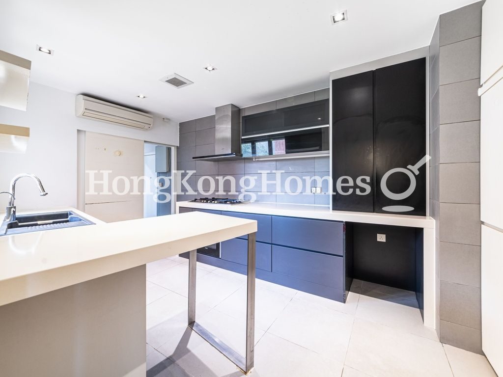 Kitchen — Ruby Court - Block 02, Repulse Bay