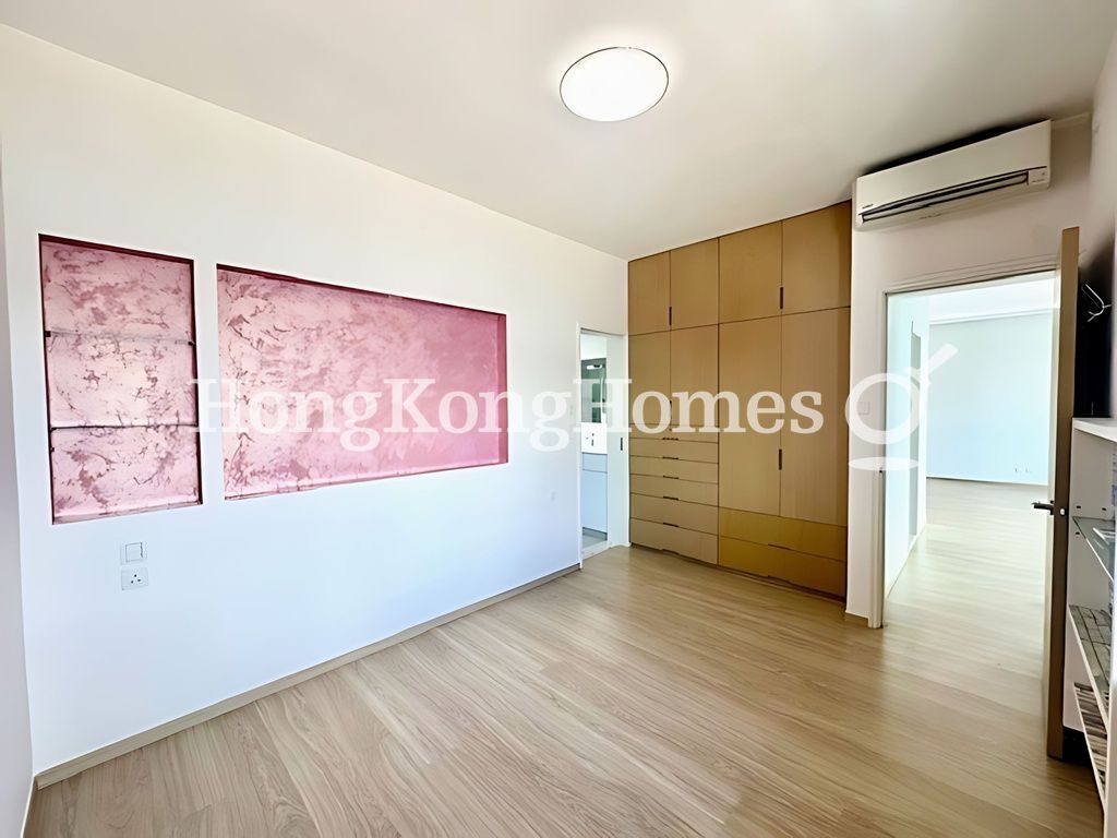 Master Bedroom — The Arch - Block 1 (Sky Tower), Tsim Sha Tsui