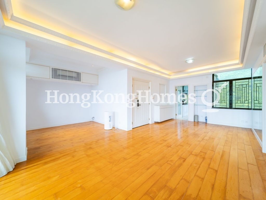 Living and Dining Room — Repulse Bay Road, 37 - Block 01, Repulse Bay