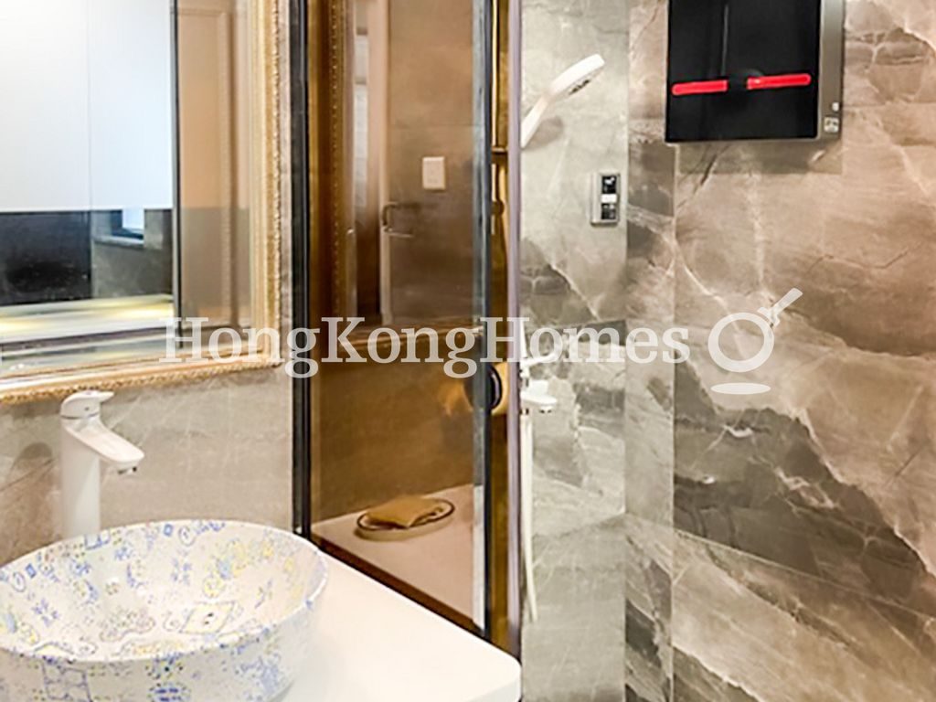 Guest Bathroom — Clovelly Court - Block 02, Mid-levels Central