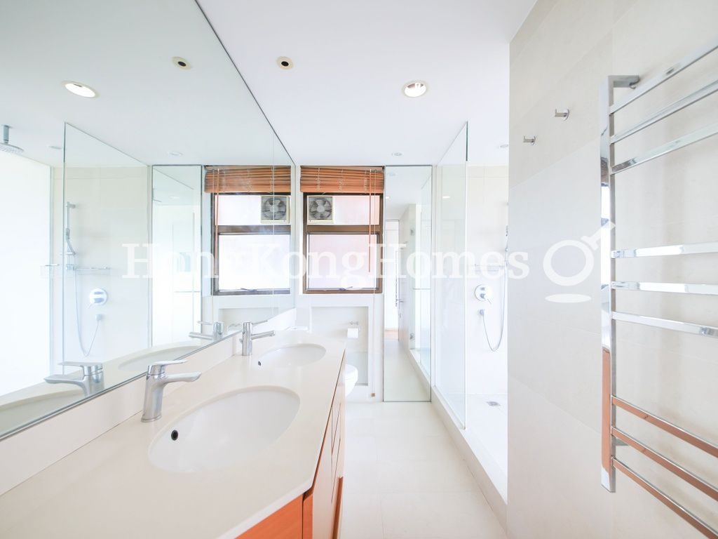 Master Bathroom — Hong Kong Parkview - Tower 08, Repulse Bay