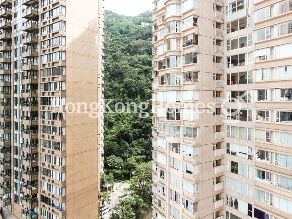 Clovelly Court - Block 02