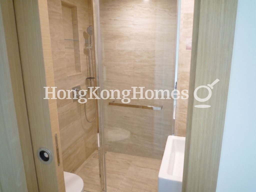 Guest Bathroom — Larvotto - Block 1, Ap Lei Chau