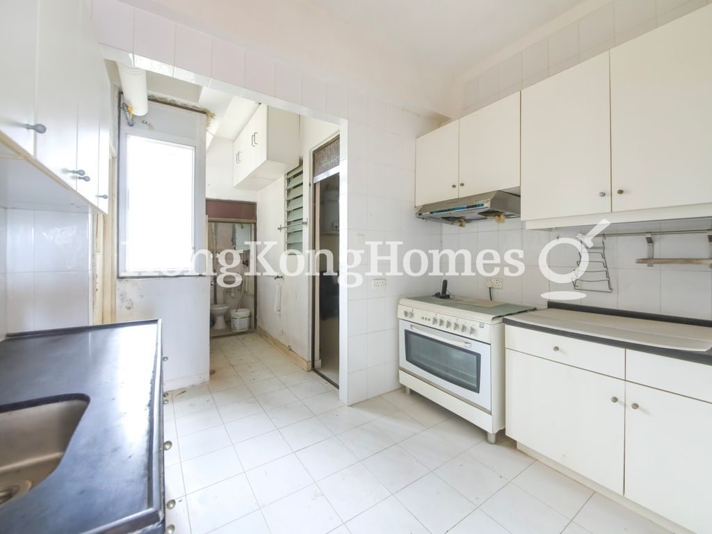 Kitchen — Ridge Court, No. 21A-B, Repulse Bay