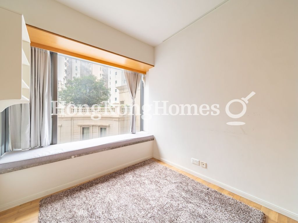 Second Ensuite Bedroom — Seymour, Mid-levels West