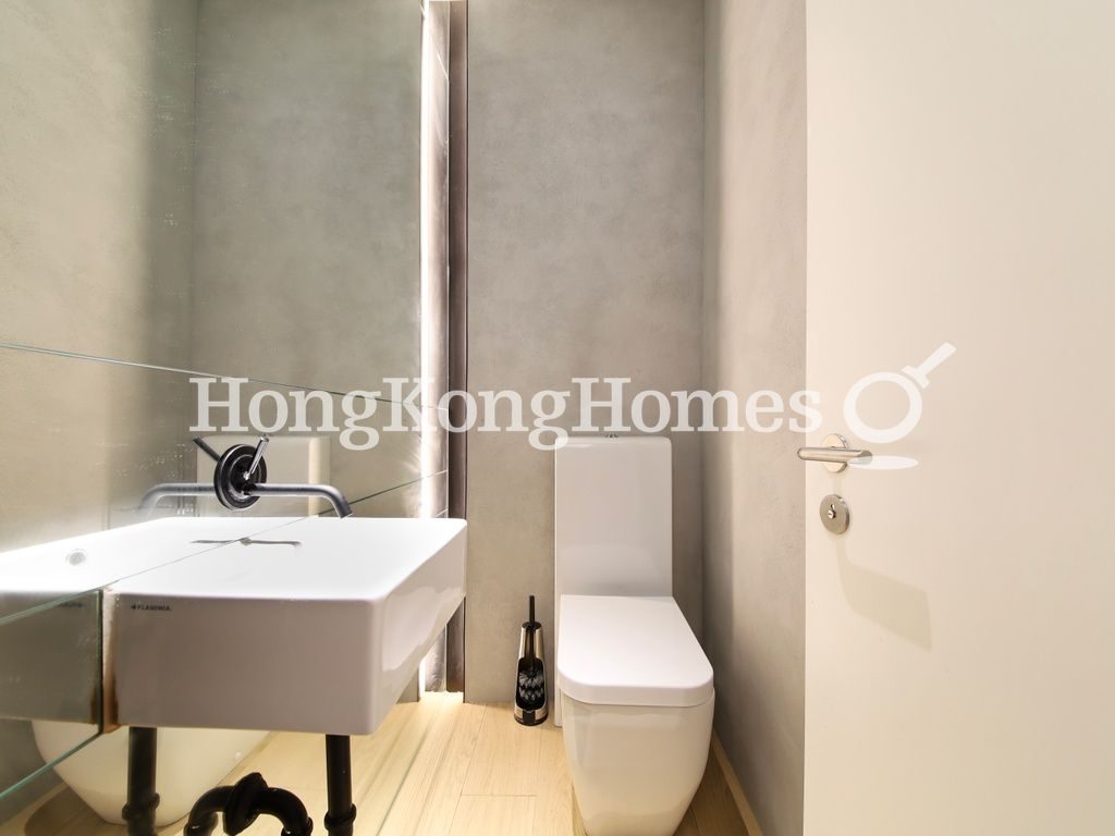 Guest Powder Room — Grosvenor House, Mid-levels Central