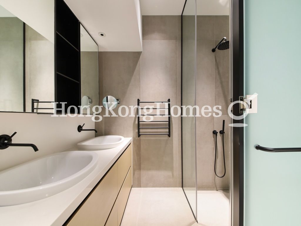 Master Bathroom — Grosvenor House, Mid-levels Central