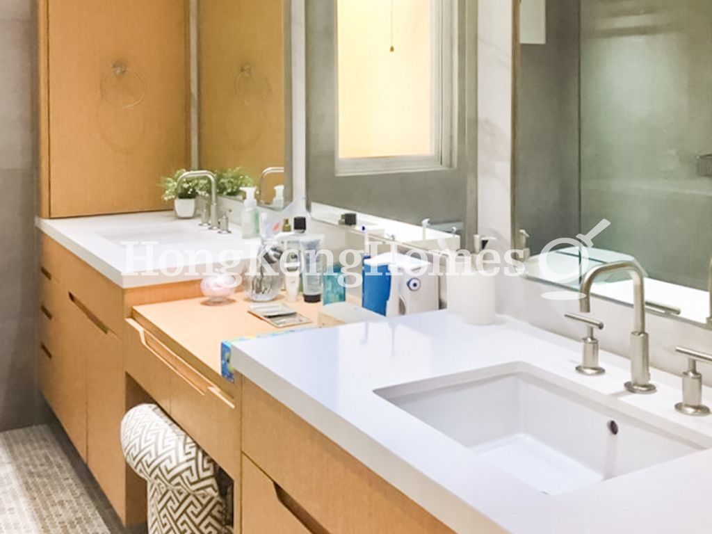 Master Bathroom — Scenic Villa - Block A1  (E-F), Pokfulam