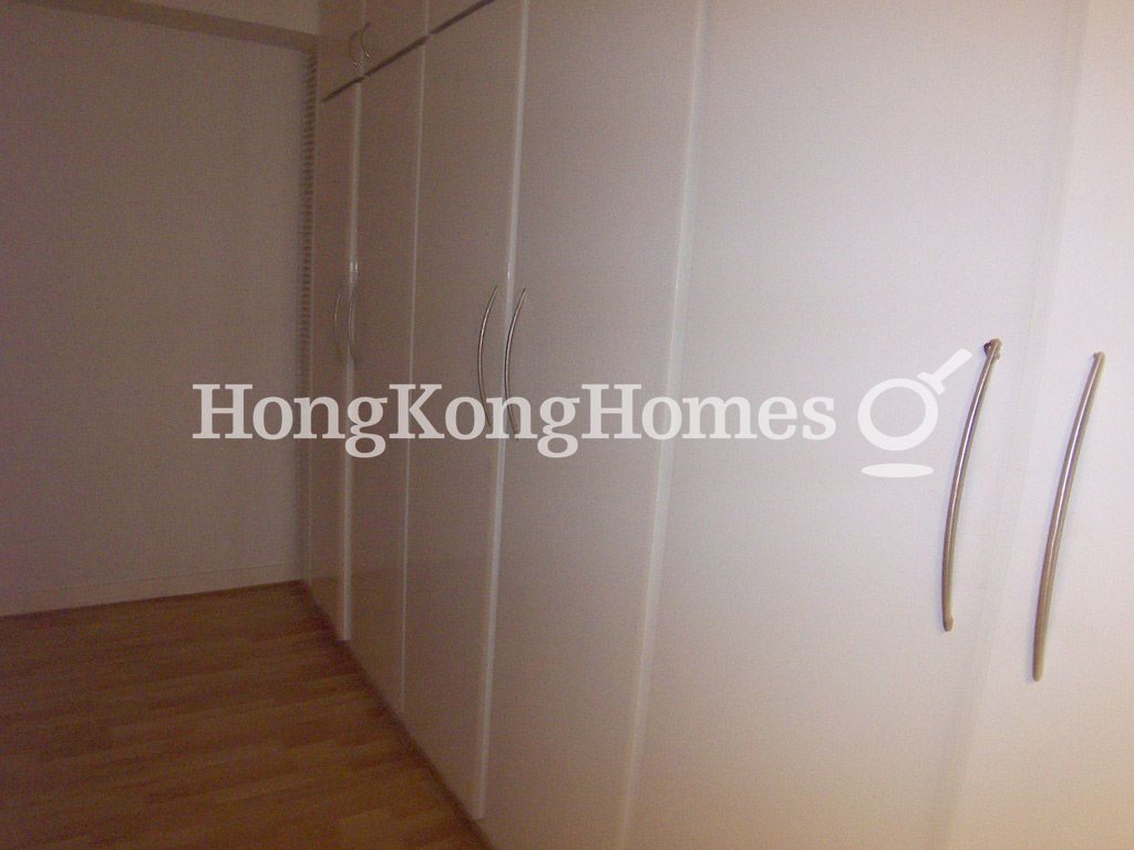 Walk-in Closet in Master Bedroom — South Bay Towers, Repulse Bay