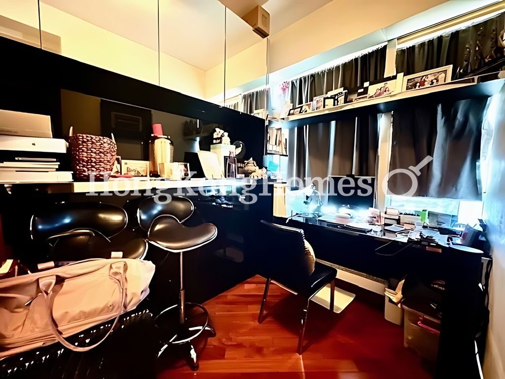 Third Bedroom — The Coronation - Tower 3, Yau Ma Tei
