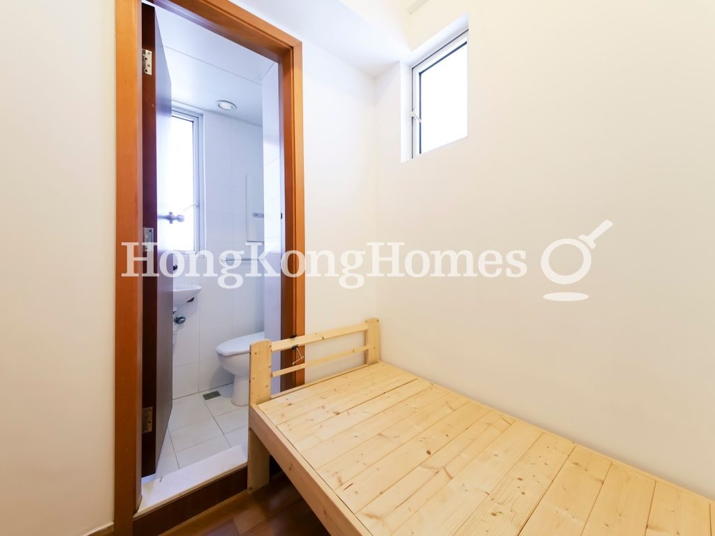 Maid's Room and Washroom — The Harbourside - Tower 3, Tsim Sha Tsui