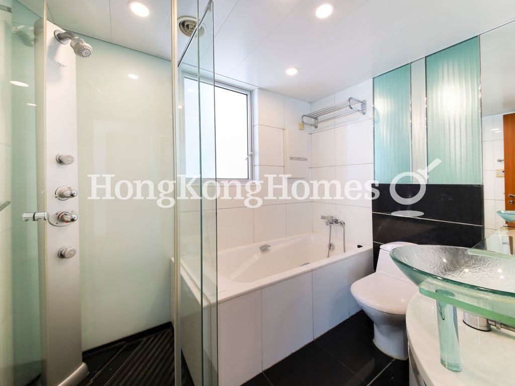 Master Bathroom — The Harbourside - Tower 3, Tsim Sha Tsui