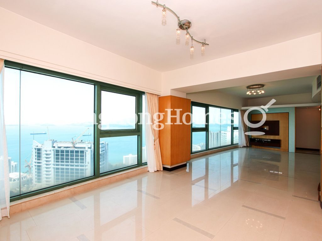 Living and Dining Room — Royalton II, Pokfulam
