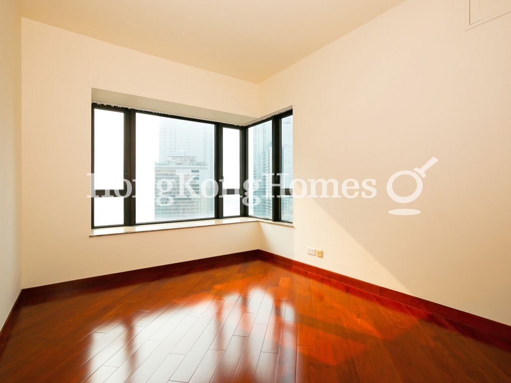 Master Bedroom — The Arch - Block 2 (Star Tower), Tsim Sha Tsui