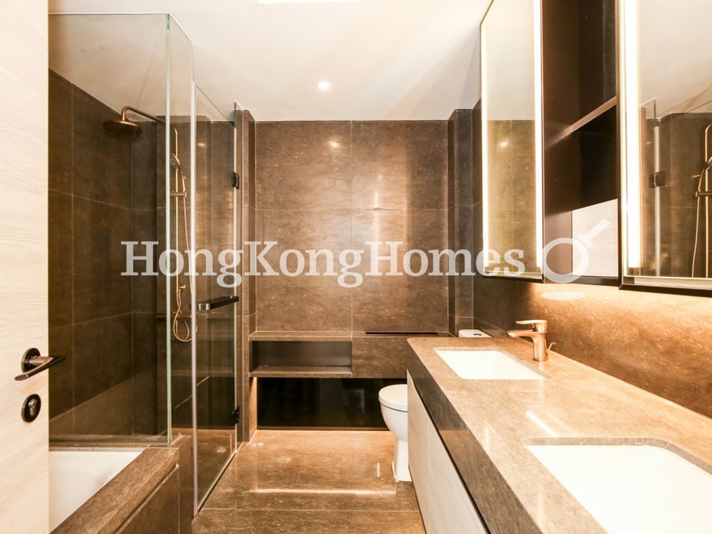 Master Bathroom — Fleur Pavilia - Tower 03, North Point
