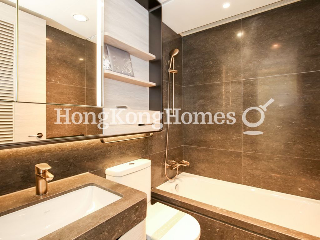 Second Ensuite Bathroom — Fleur Pavilia - Tower 03, North Point