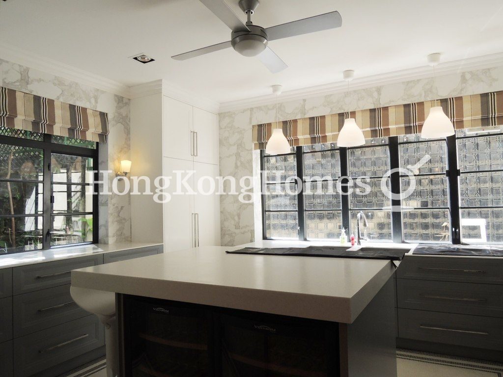 Kitchen — Sing Woo Crescent, 1, Happy Valley