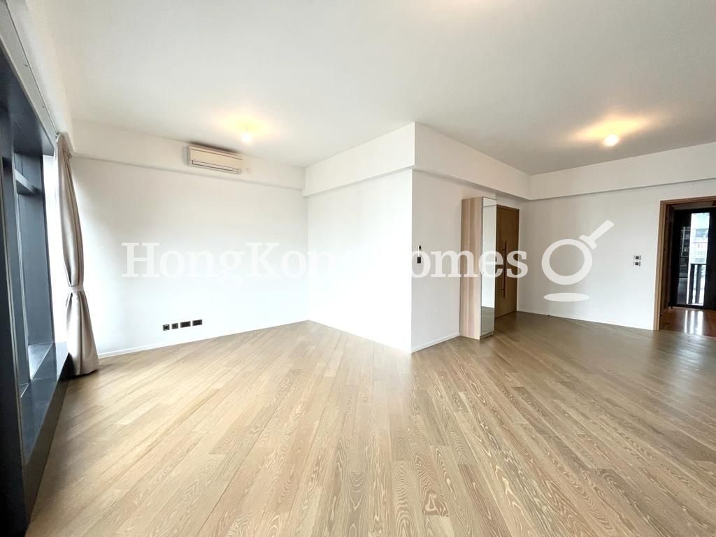 Living and Dining Room — The Pavilia Hill, North Point