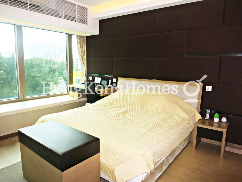 Master Bedroom — Celestial Heights-Celestial Avenue No. 10, Ho Man Tin / Waterloo Road