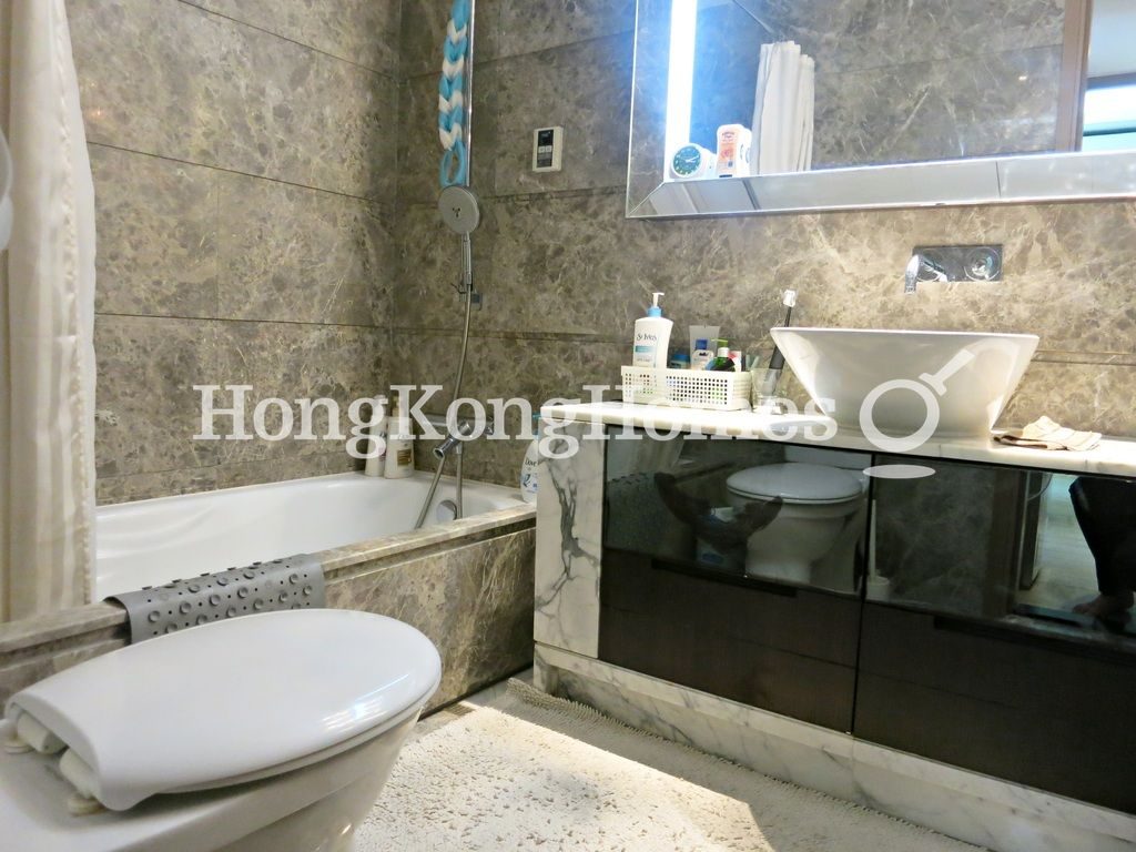 Second Ensuite Bathroom — Celestial Heights-Celestial Avenue No. 10, Ho Man Tin / Waterloo Road