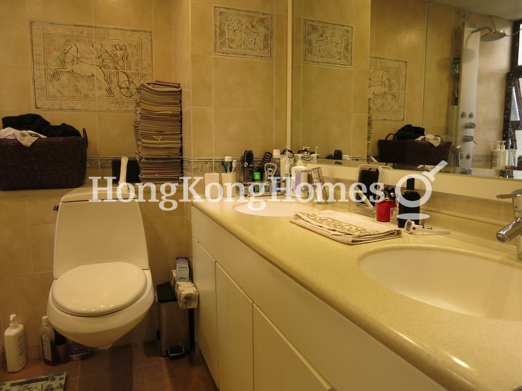 Master Bathroom — Po Garden, Mid-levels Central
