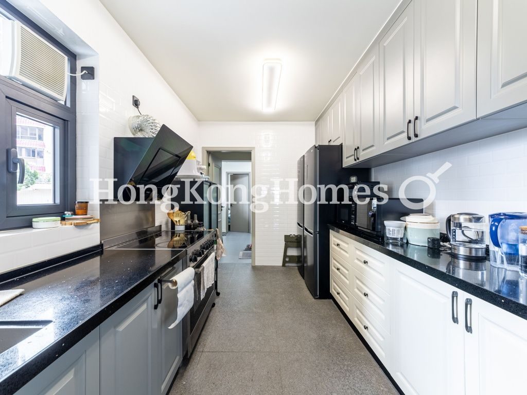 Kitchen — Repulse Bay Garden - Block 07-08, Repulse Bay