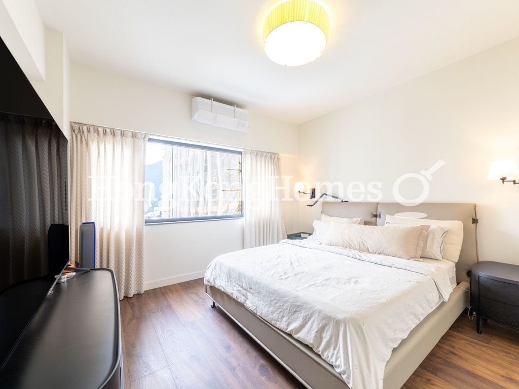Master Bedroom — Repulse Bay Garden - Block 07-08, Repulse Bay