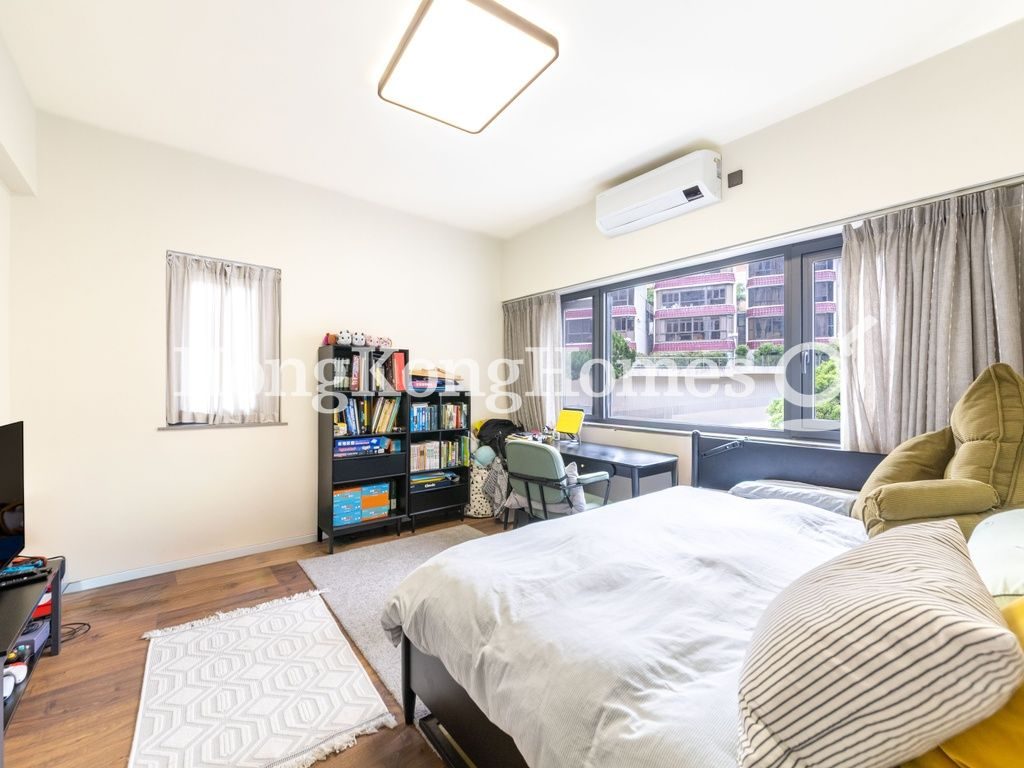 Second Esnuite Bedroom — Repulse Bay Garden - Block 07-08, Repulse Bay