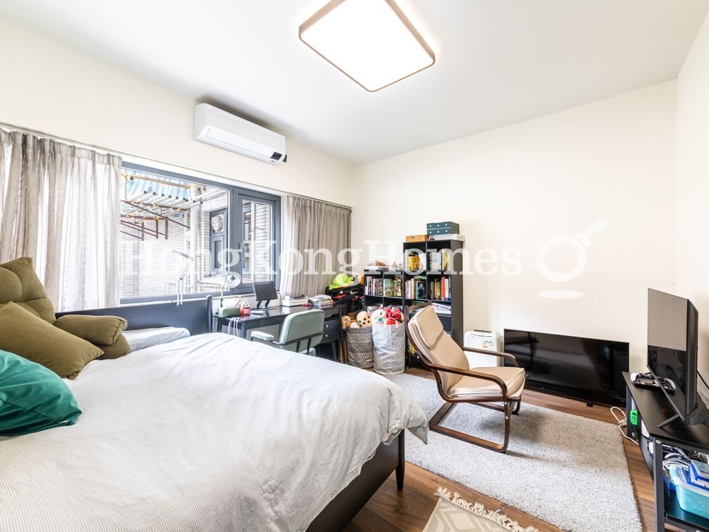 Third Bedroom — Repulse Bay Garden - Block 07-08, Repulse Bay