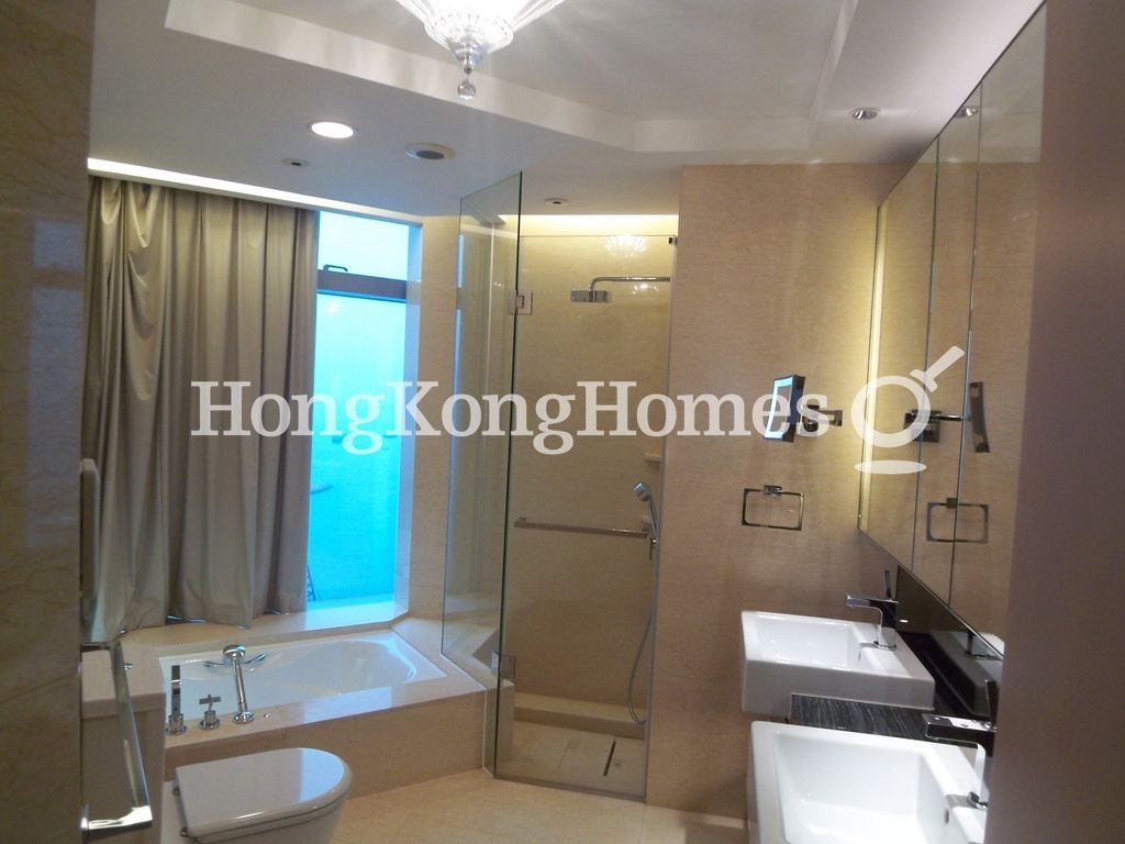 Master Bathroom — The Cullinan I, Tsim Sha Tsui